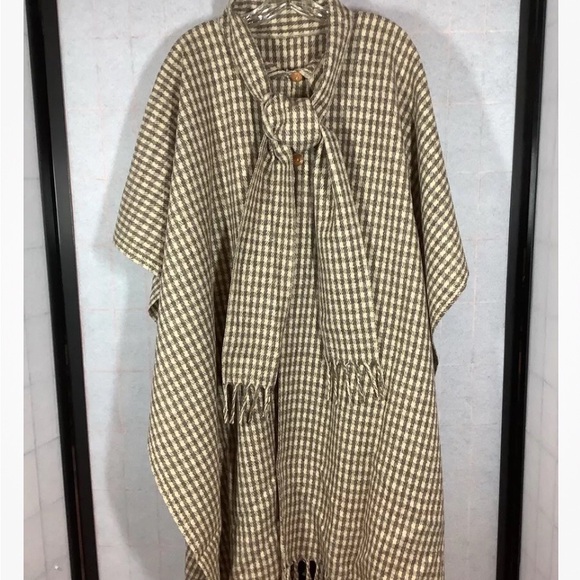 Grey Hounds Tooth Poncho Cape Wrap Coat Wool Button Front Fringe Scarf One Size - Picture 1 of 11